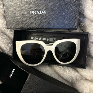 PRADA PR14WS White and black Sunglasses 52mm cat eye